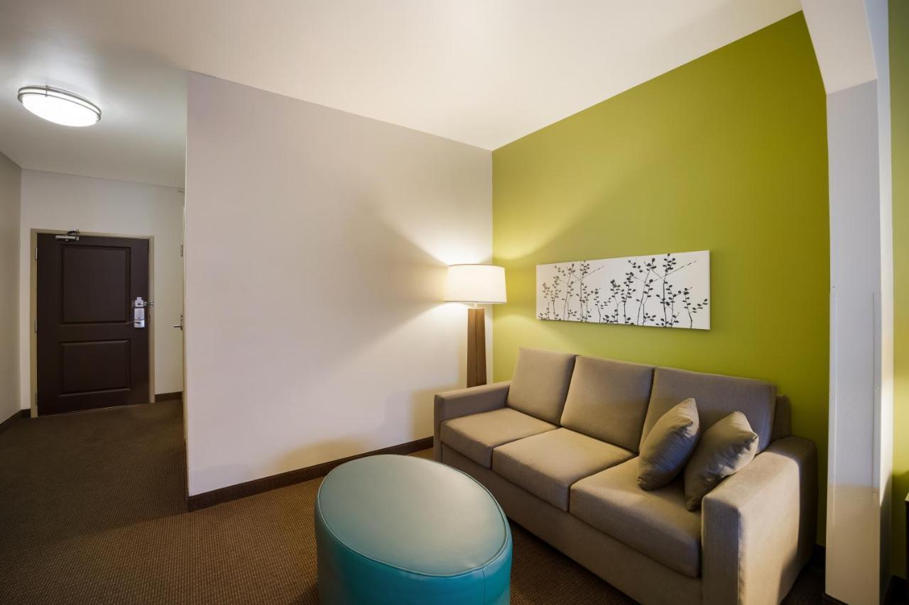 Sleep Inn & Suites Colby Ngoại thất bức ảnh