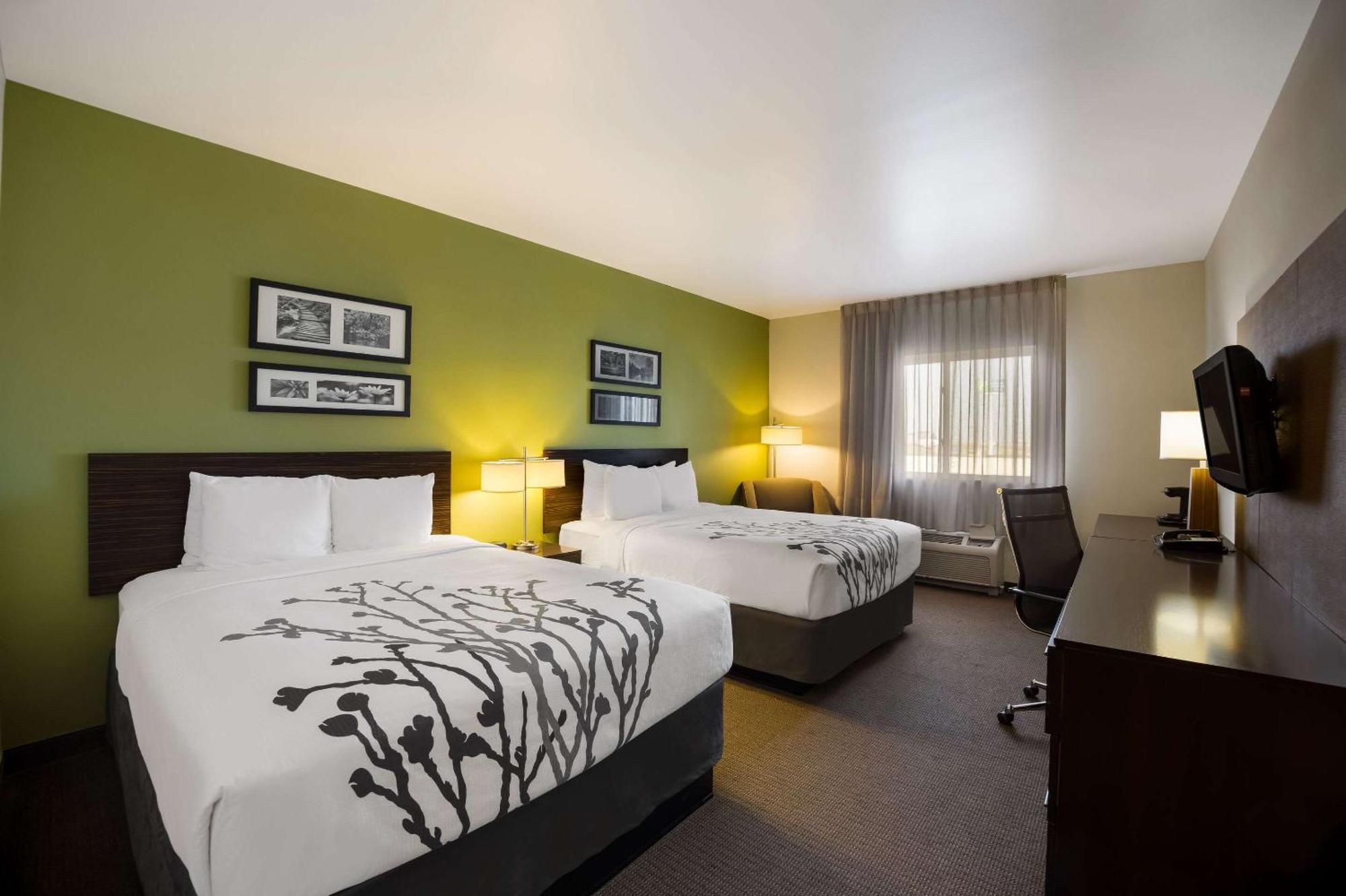 Sleep Inn & Suites Colby Ngoại thất bức ảnh
