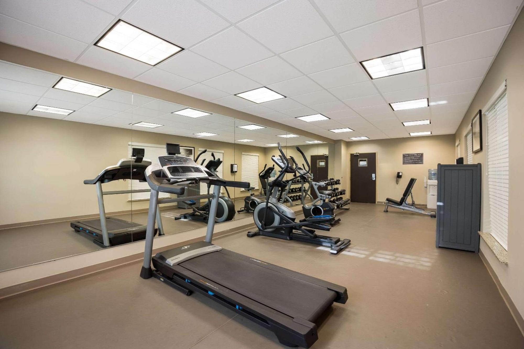 Sleep Inn & Suites Colby Ngoại thất bức ảnh